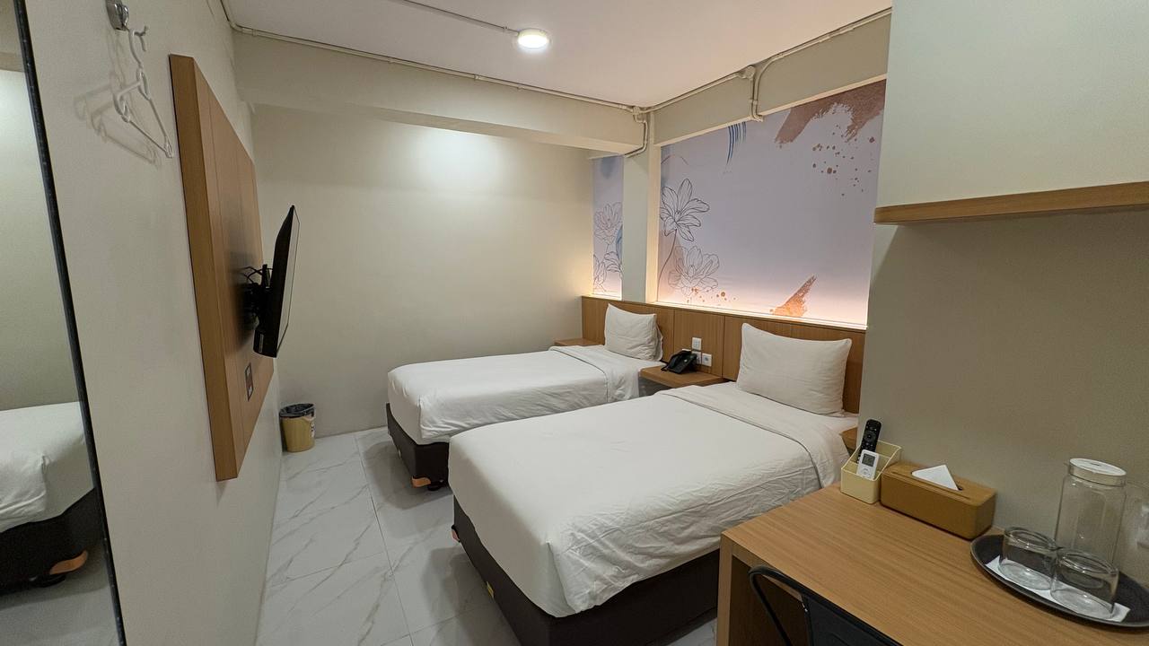 Superior Twin Room Botanic Belatuk — hotel murah Samarinda 2 tempat tidur